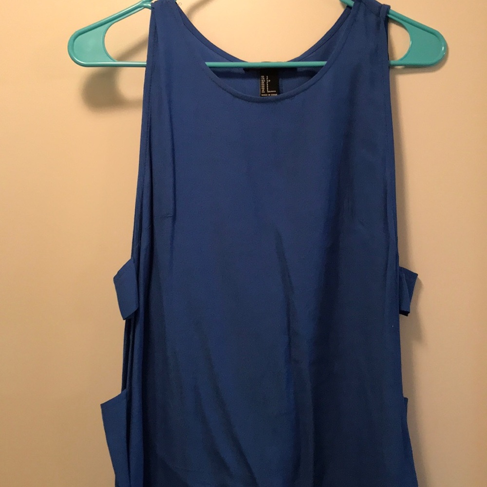 Blue dress